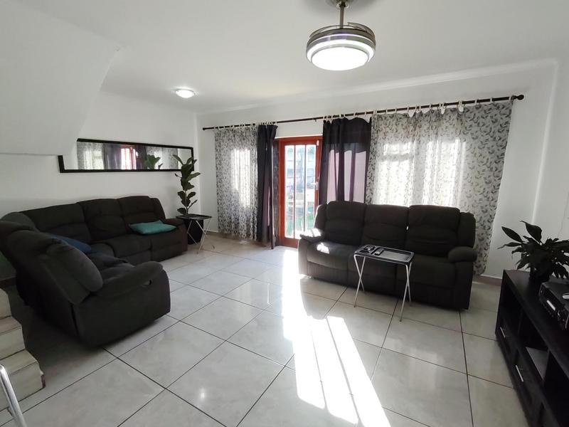 3 Bedroom Property for Sale in Somerset West Western Cape